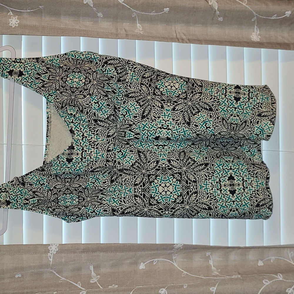 Woman Within Printed Swim Top Size 24.  NO UNDERWIRE.